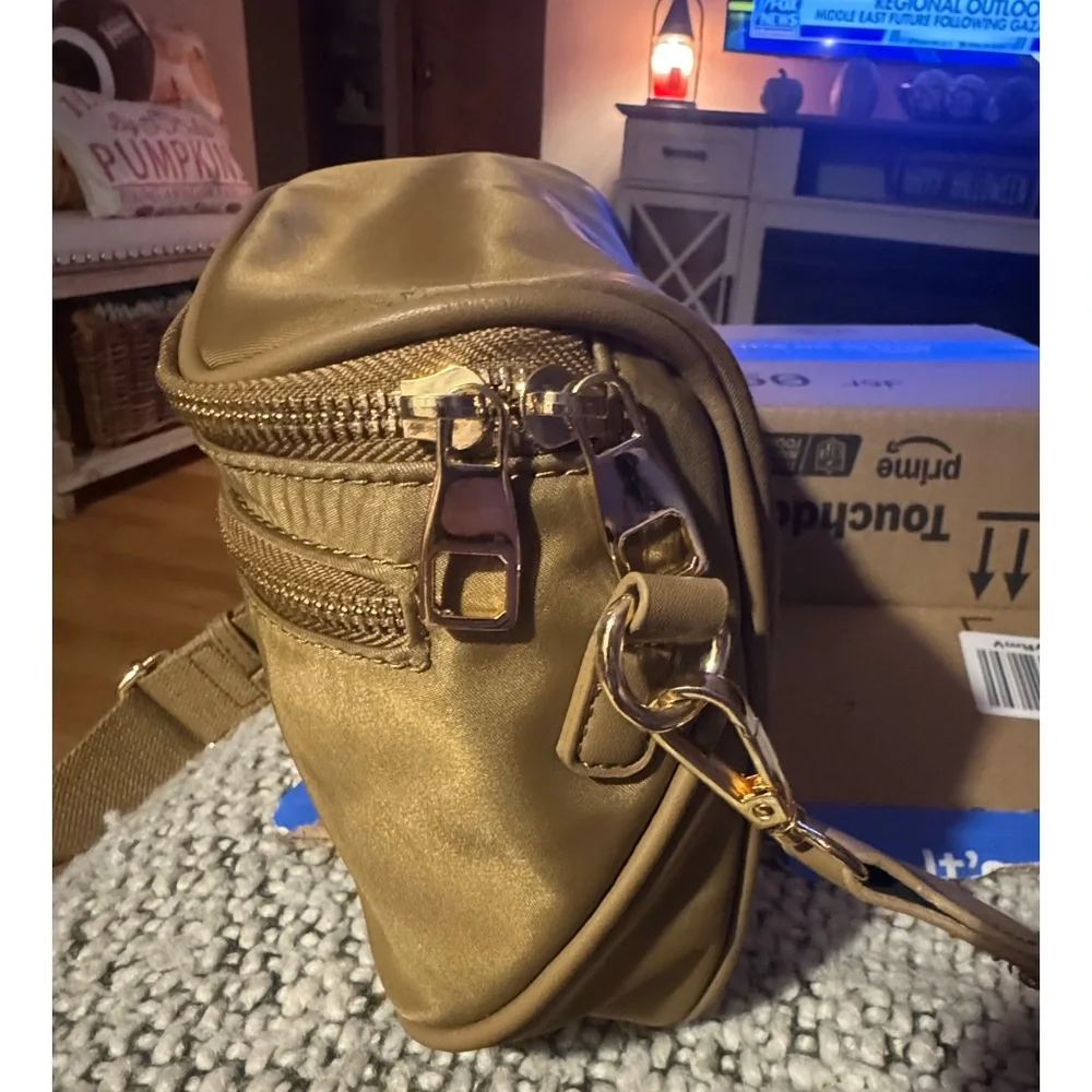 Ello Kahki Crossbody Bag with Gold hardware - Picture 4 of 14